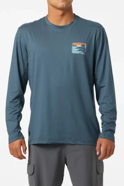 Dawn Upf Ls Tee Standard Fit Long Sleeve Tee - Dark Slate | O'Neill