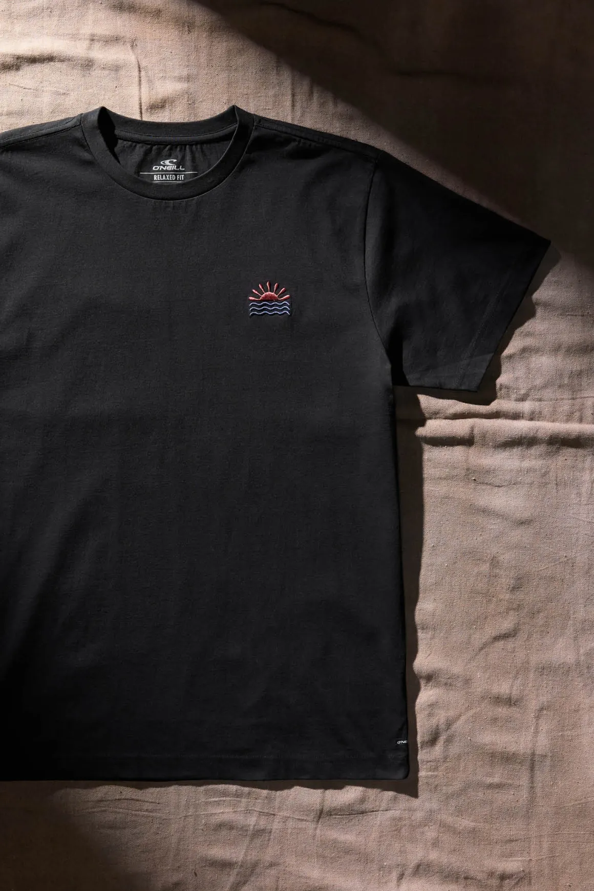 East Cliff Heavy Weight Tee - Black | O'Neill