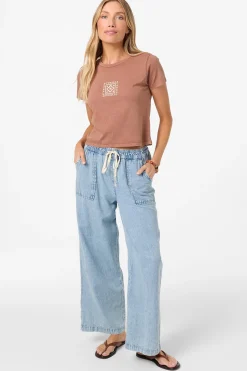 Radiant Fitted Tee - Carob Brown | O'Neill