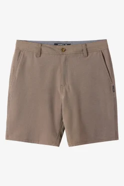 Reserve Light Check 19"'' Hybrid Shorts - Brown | O'Neill