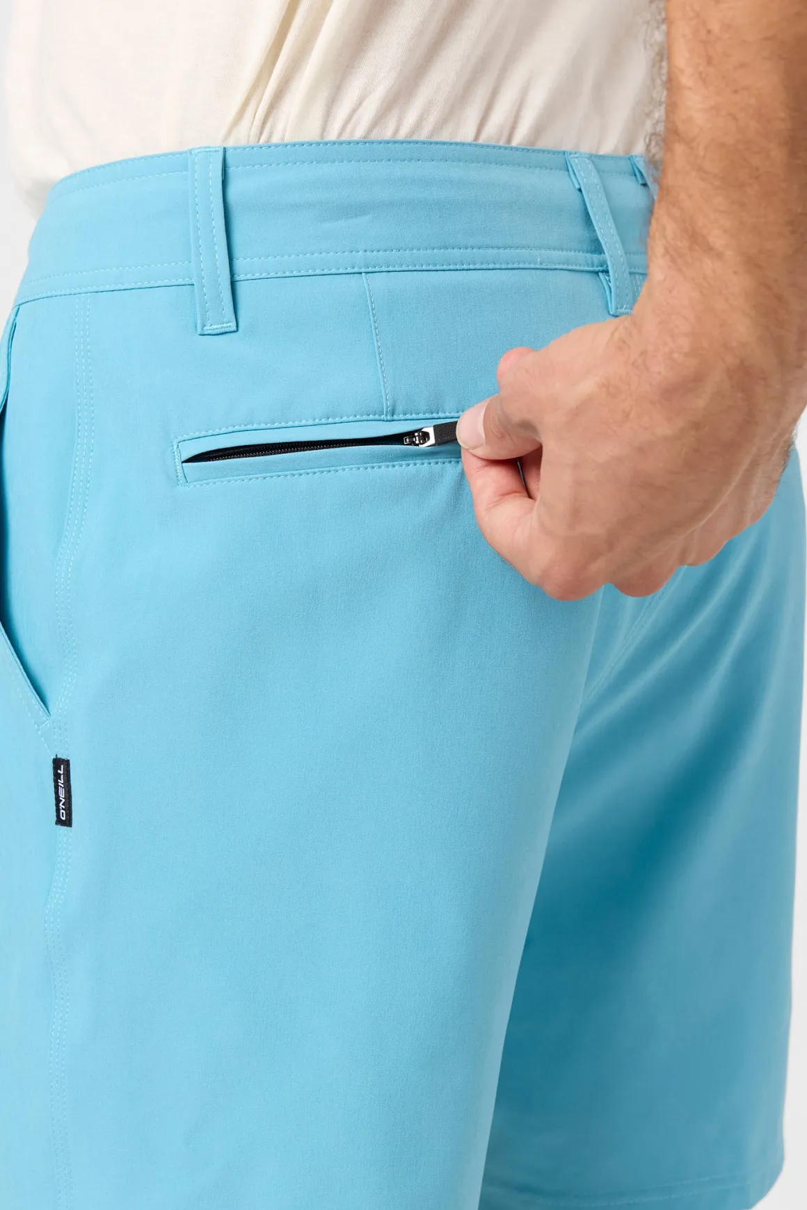 Reserve Solid 17" Hybrid Shorts - Blue Fade | O'Neill