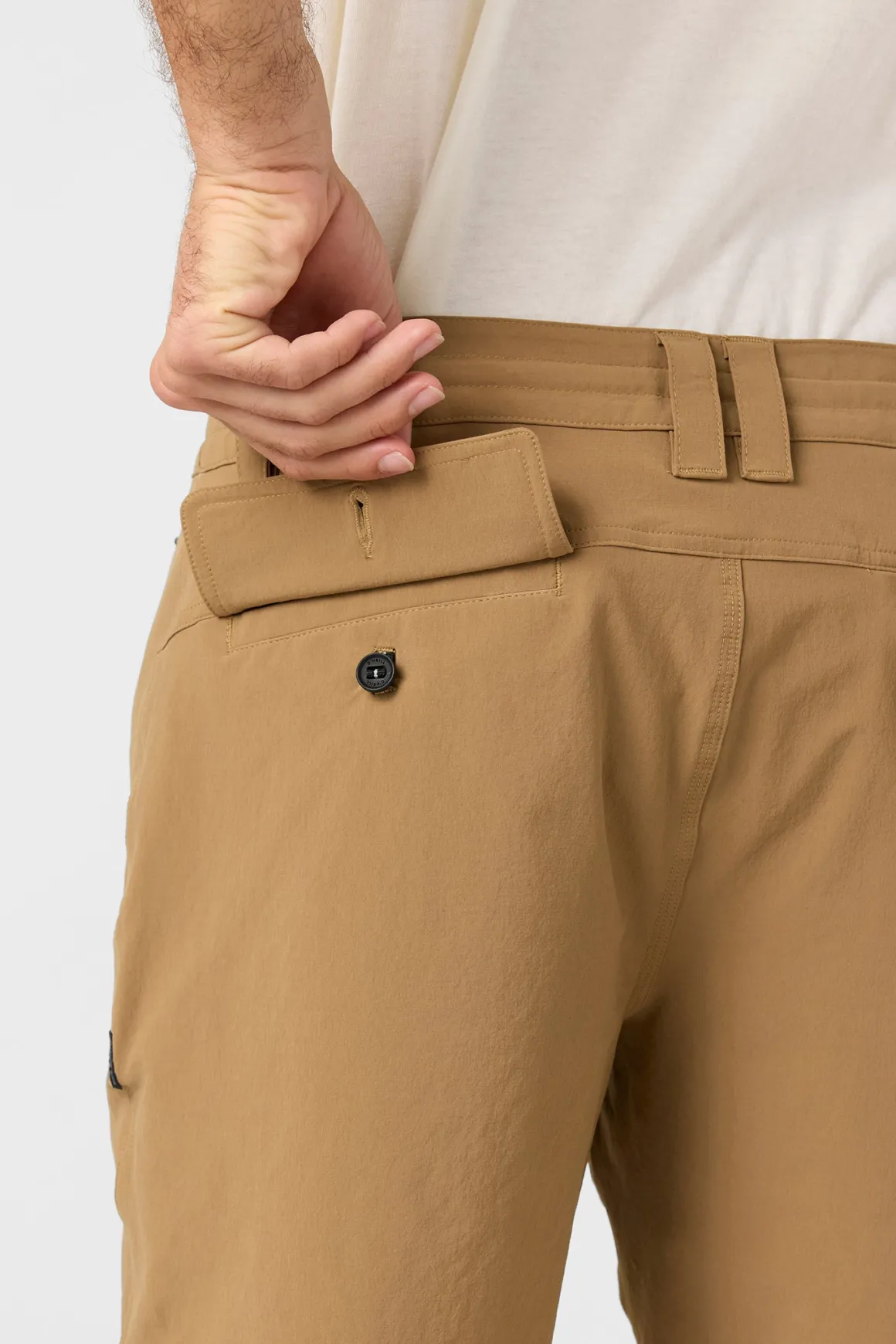 TRVLR Enduro Hybrid 19" Hybrid Shorts - Dark Khaki | O'Neill