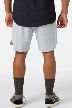 TRVLR Tech Lined Hybrid Hybrid Shorts - High-Rise | O'Neill