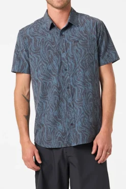 TRVLR Upf Traverse Standard Woven Shirt Standard Fit Shirt - Dark Shadow | O'Neill