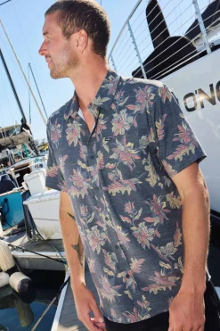 Upf Slub Standard Wvn Shirt Standard Fit Shirt - Black | O'Neill