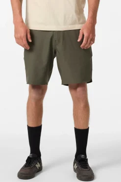 Utility Scallop Hybrid 18" Hybrid Shorts - Army | O'Neill